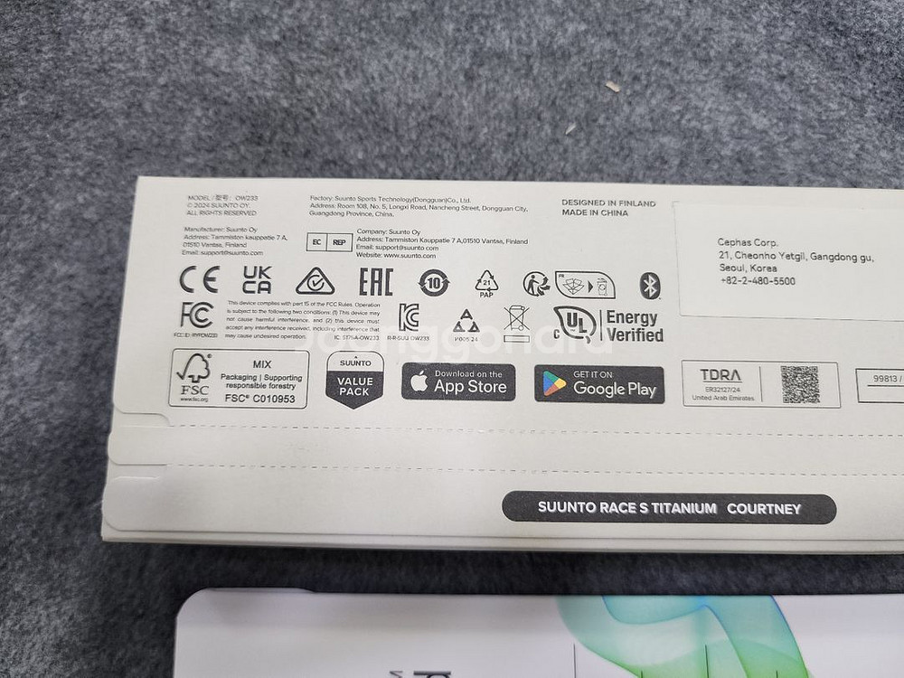 (미개봉)새상품 순토 레이스S 티타늄 코트니--2