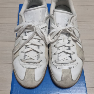 아디다스 BW 독일군 스니커즈 - 화이트, BZ0579