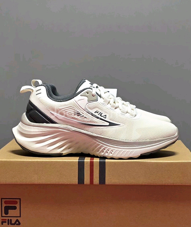 FILA 초경량 운동화 230 [새상품]--0