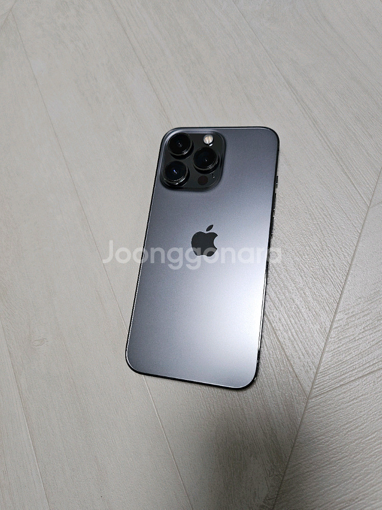 아이폰 13프로 256GB 그래파이트 팝니다--2