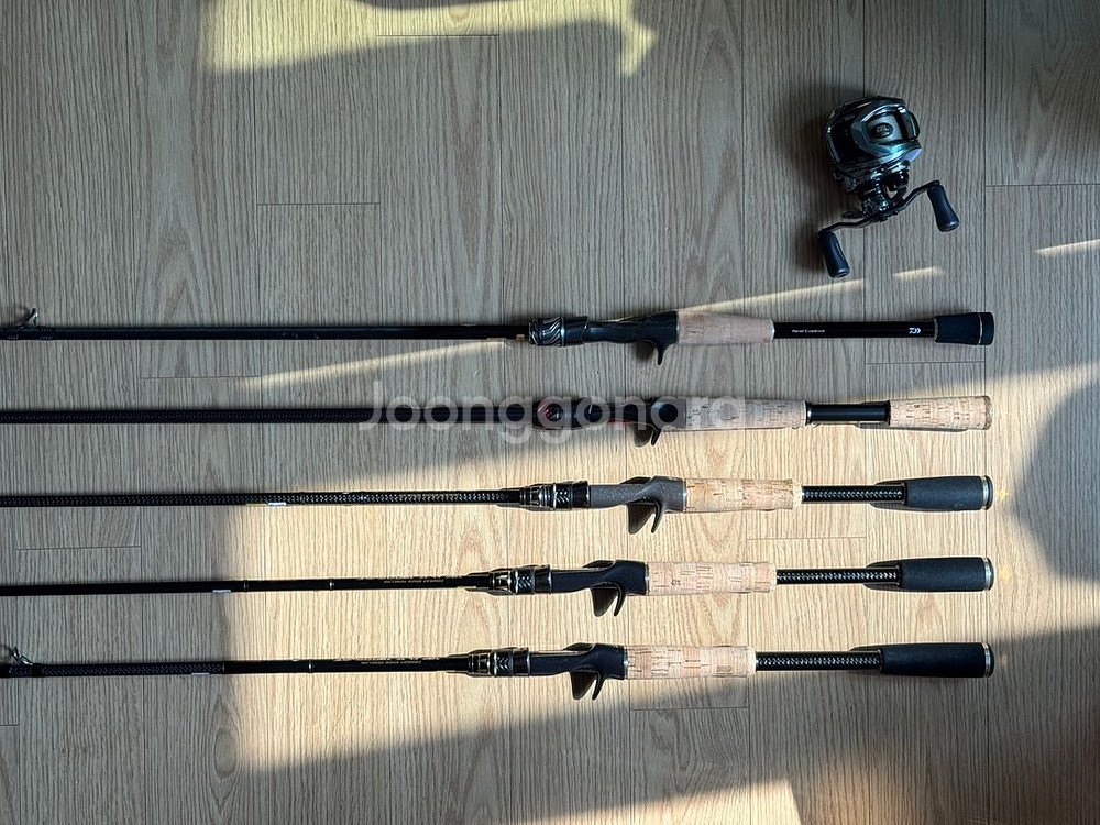 칼레이도 로드, 플라이 조끼, 태클박스 등 판매 합니다--0