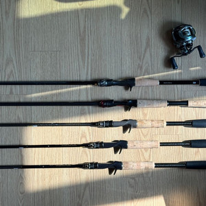 칼레이도 로드, 플라이 조끼, 태클박스 등 판매 합니다