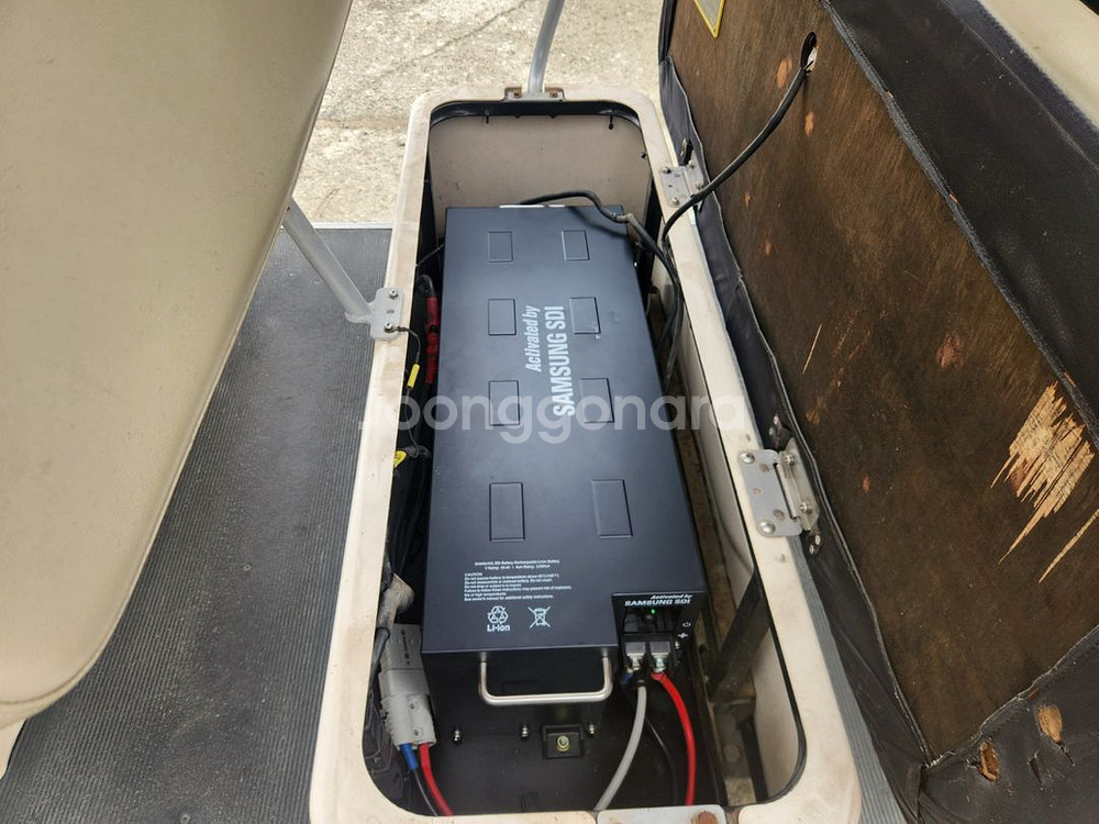 Apro 4인승 골프 카트 (삼성 SDI)--4