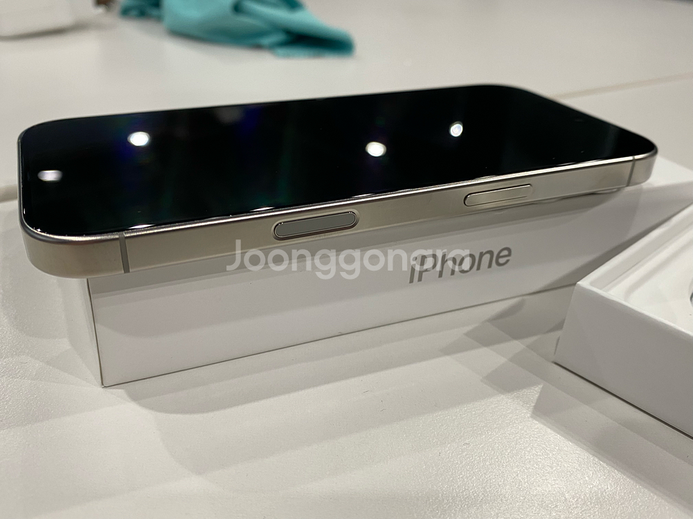 아이폰 16 Pro 128GB 내추럴 티타늄(정상해지)--4