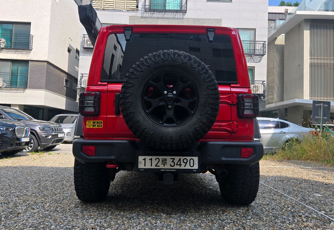 랭글러 JL 4도어 2.0 터보 4WD 루비콘 파워탑 이미지