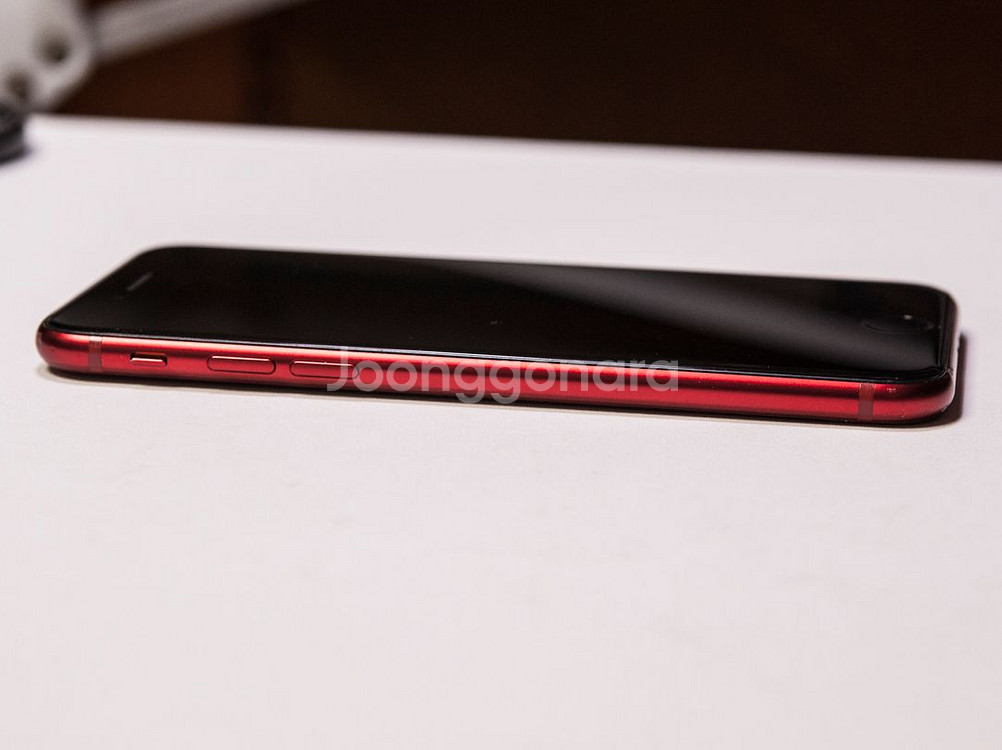 아이폰 SE3 레드--4