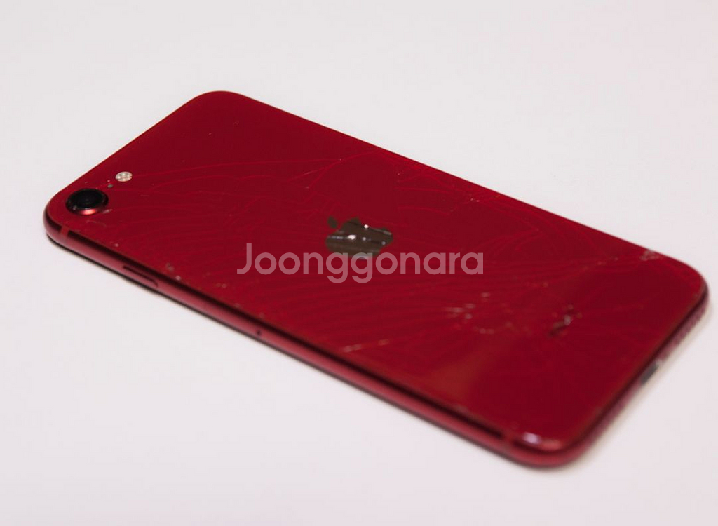 아이폰 SE3 레드--7