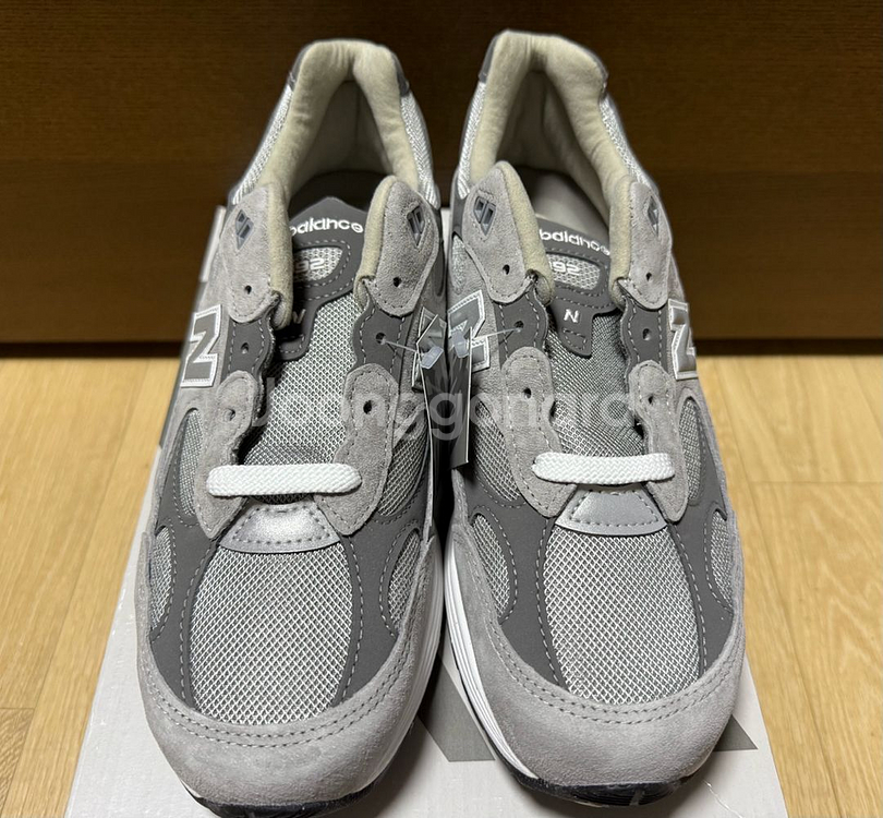 뉴발란스 992 그레이 280 새제품 판매합니다--1