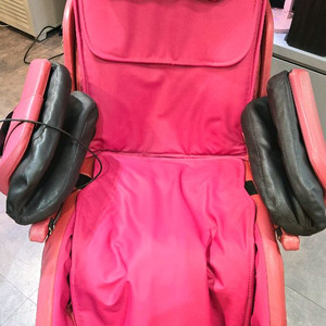 이나다훼미리 더블엔진 레드안마의자