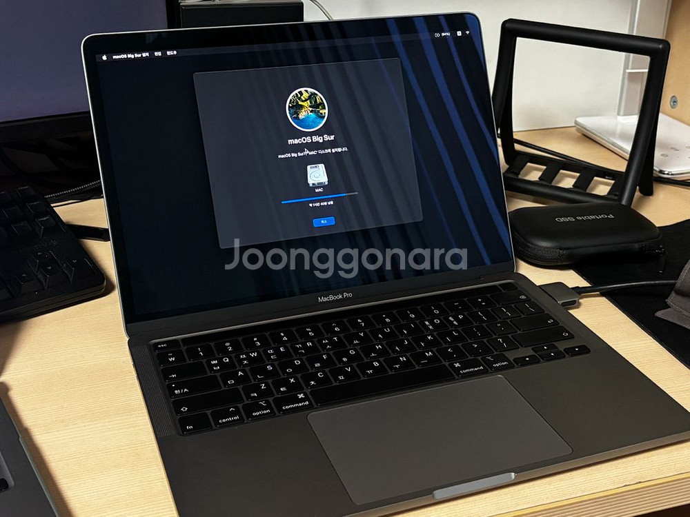 맥북프로 2020 13인치 CTO i7 16gb 512--0
