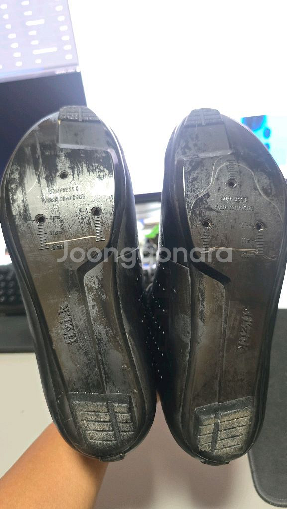 피직 템포 아티카r5 고어텍스 클릿슈즈 40사이즈--4