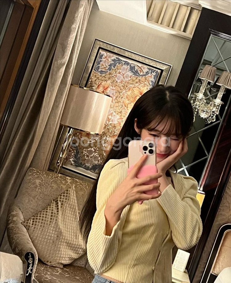 마론에디션 코듀로이 블라우스 오마이걸 아린 착용--1
