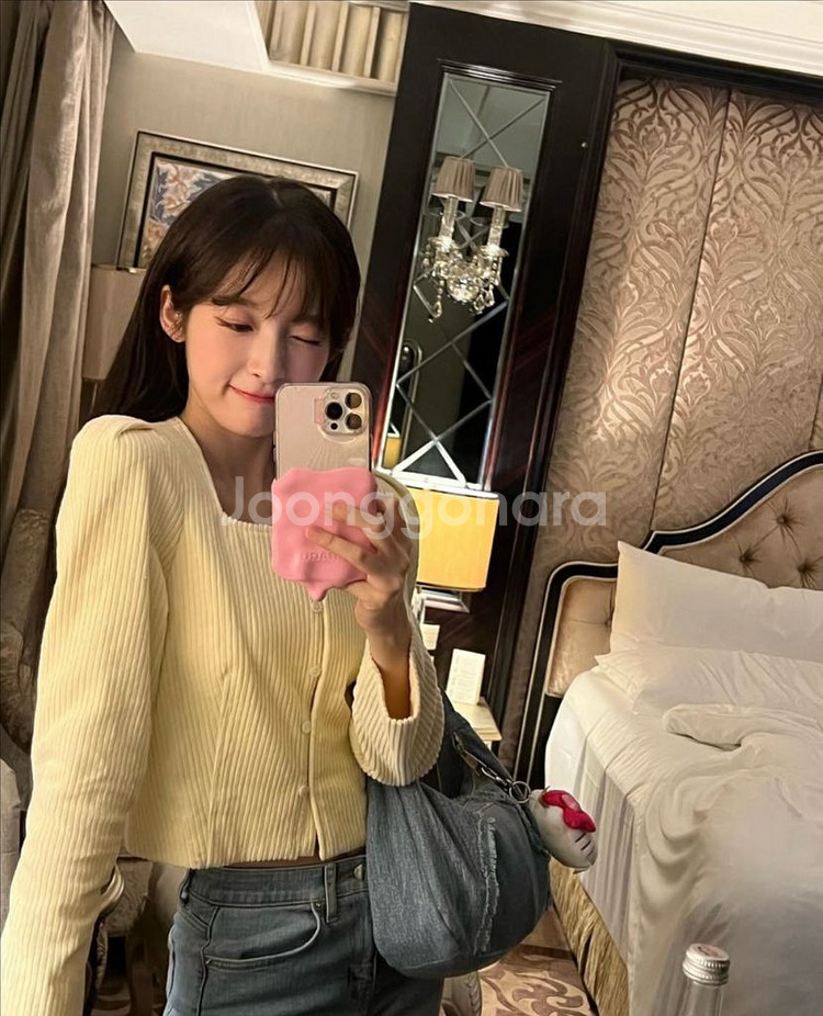마론에디션 코듀로이 블라우스 오마이걸 아린 착용--0