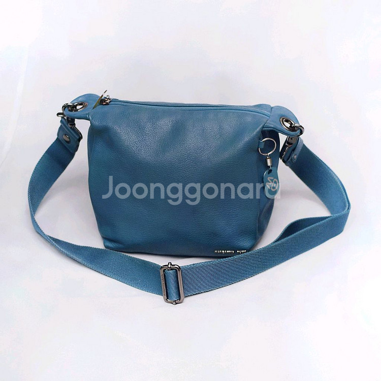 만다리나덕 이태리 멜로우 레더 멀티웨이 가죽 크로스바디--0