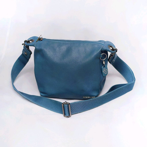 만다리나덕 이태리 멜로우 레더 멀티웨이 가죽 크로스바디