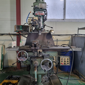 두산 DOOSTAR-2T(범용 밀링머신,두스타 2호기)