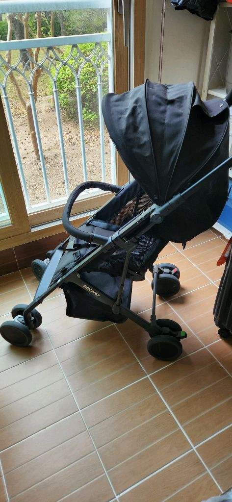 레카로(RECARO) 이지라이프 유모차 판매합니다.--2