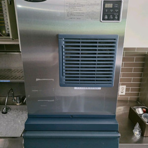 라셀르185키로 제빙기 판매합니다