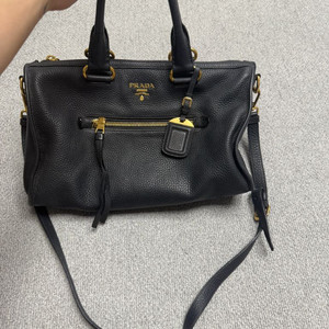 프라다 레더 토트백(정품)