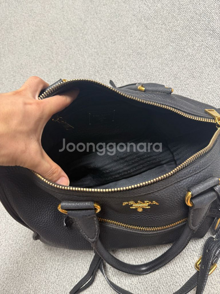 프라다 레더 토트백(정품)--4