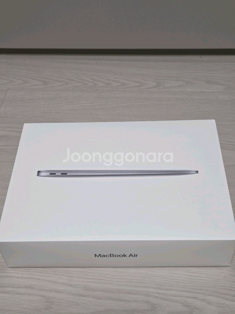 맥북에어 M1 16GB / 256GB +13인치 파우치--2