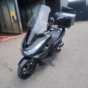 혼다 pcx125 21년식 스쿠터 오토바이
