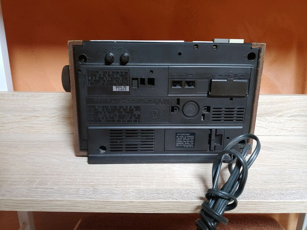 소니 빈티지 라디오 팝니다 이미지