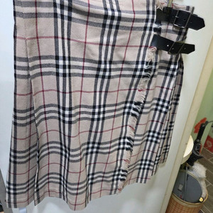 버버리 노바체크 스커트