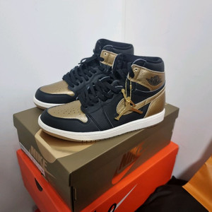 나이키 에어조던1 og 블랙골드