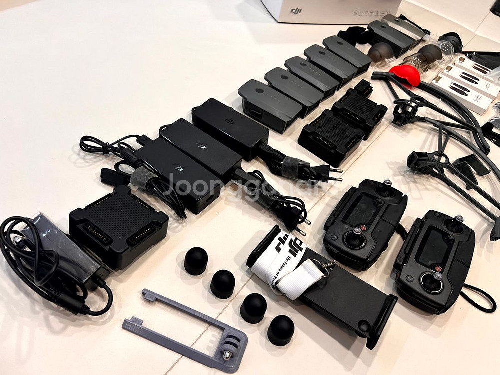 DJI 매빅프로1 배터리7+조종기2+충전기4+기타소모품--4