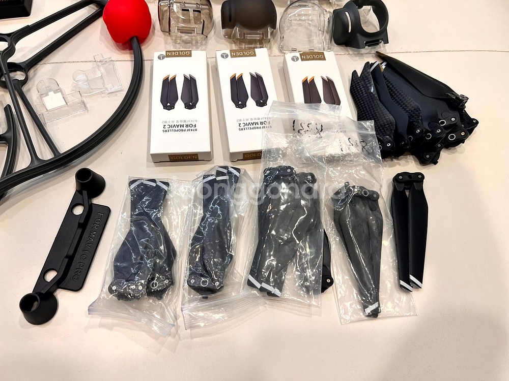 DJI 매빅프로1 배터리7+조종기2+충전기4+기타소모품--3