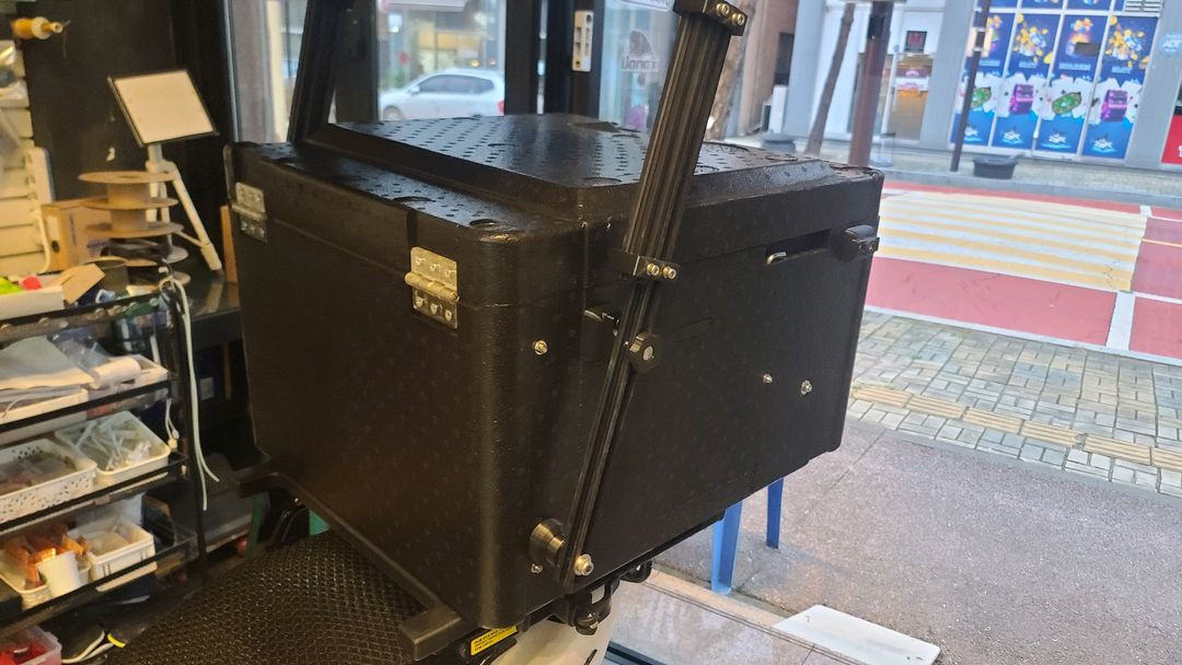 24년식 신차급 uhr125 캐노피바이크 4900km 이미지