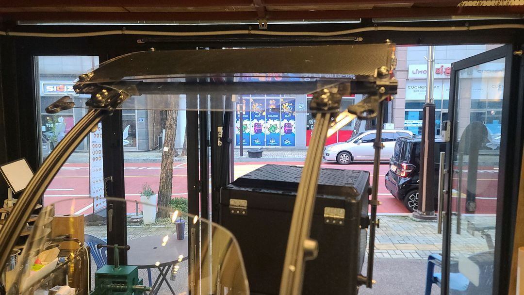 24년식 신차급 uhr125 캐노피바이크 4900km 이미지