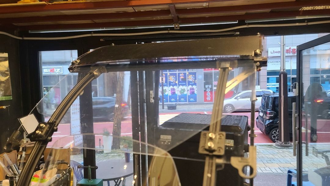 24년식 신차급 uhr125 캐노피바이크 4900km 이미지