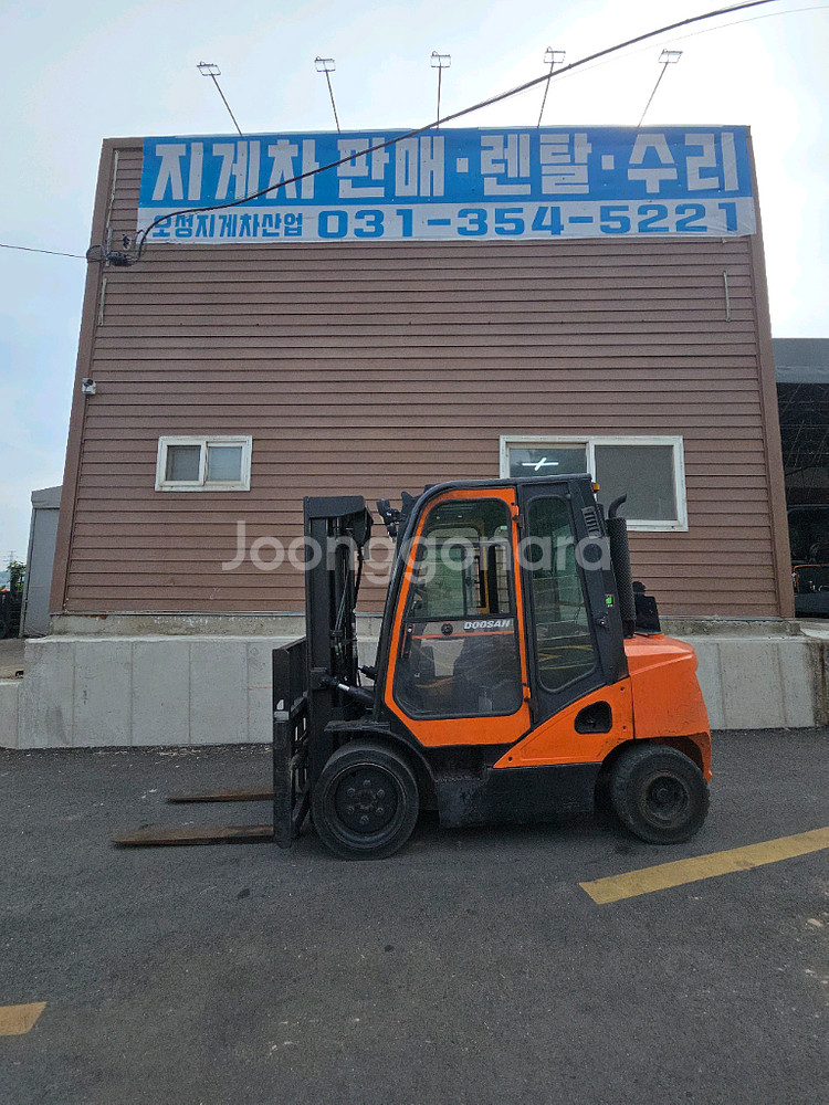 두산 3톤(2.98톤) 3단 디젤지게차--2