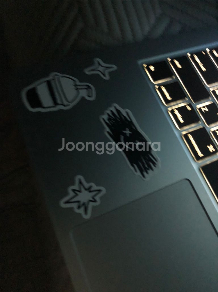 맥북프로 옛날 버전 판매합니다--2