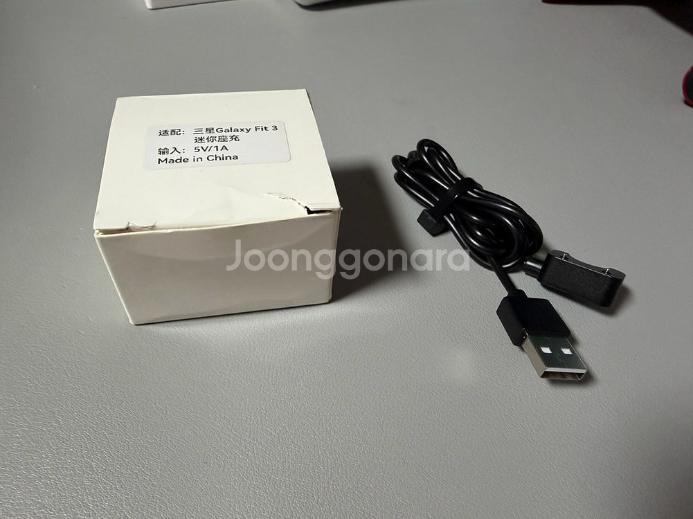 삼성 갤럭시핏3 화이트 SS급 + 악세사리--8