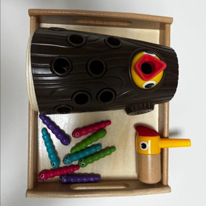 탑브라이트 아기 딱따구리 모이주기