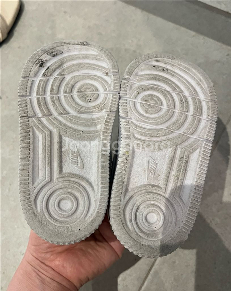 나이키 포즈 이지온 130--4