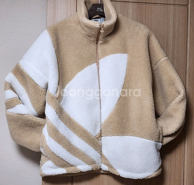 아디다스 빅트레포일 쉐르파 정품 L--1