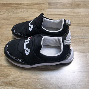 휠라키즈 슬립온 운동화