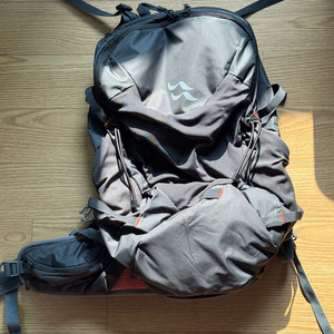 랩 Rab 이온 ND 18 (Anthracite)