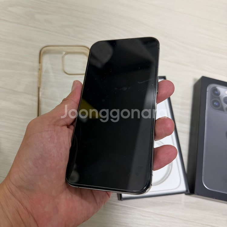 아이폰 13 pro 512기가 그래파이트 팝니다--1