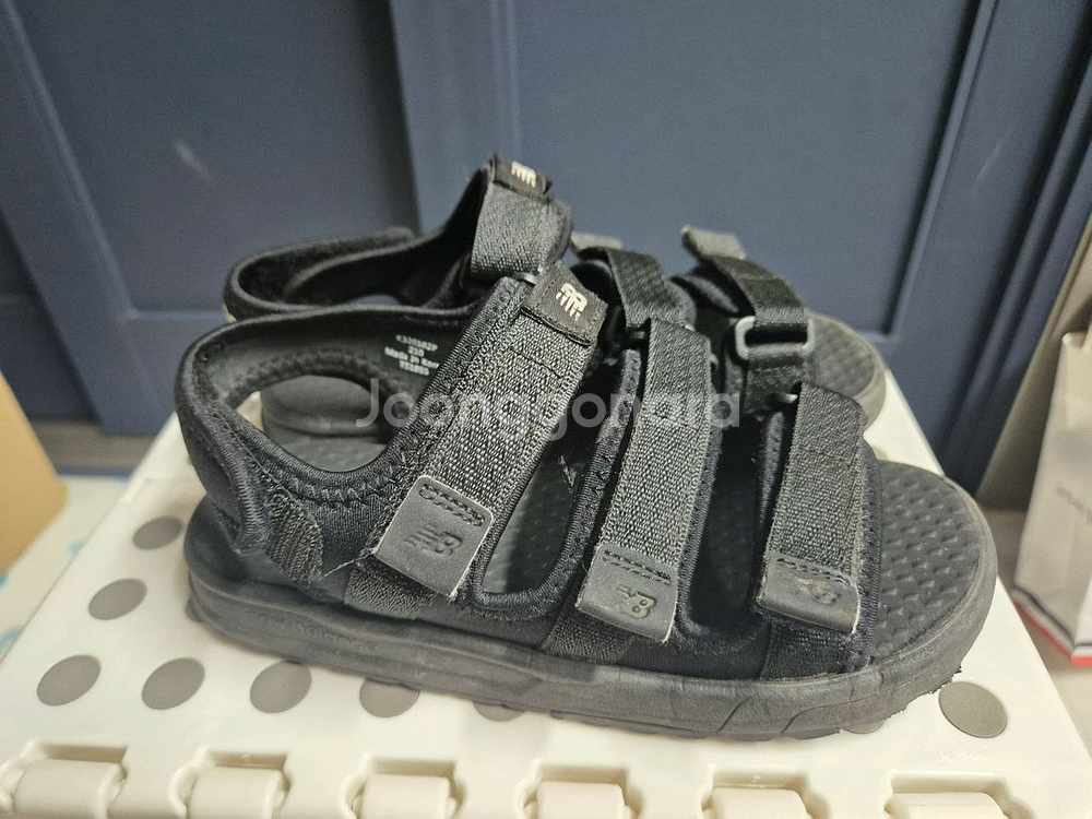 뉴발란스 아동 샌들 210 중고--0