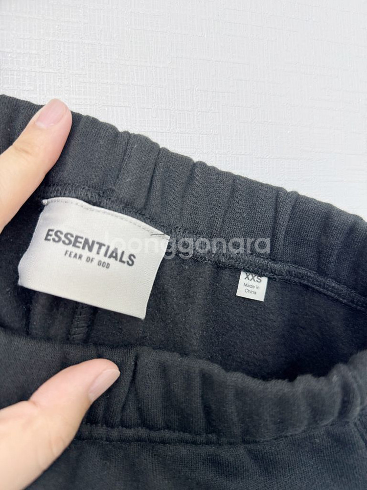 [XXS] 21FW 피어 오브 갓 에센셜 스웻팬츠 블랙--2