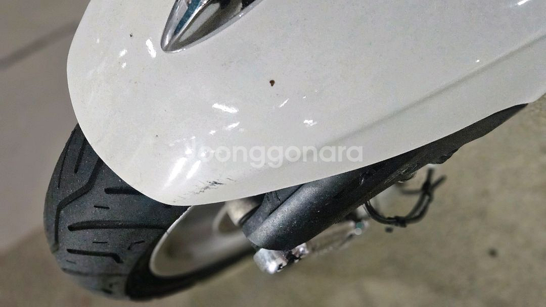 22년식 베스파 프리마베라 125 판매--9