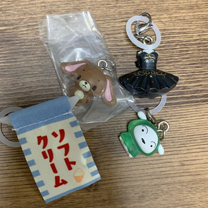 일괄판매) 산리오 쿠로우사 흰둥이 발레 메지루시 가챠