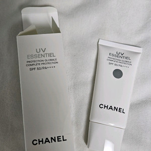 새상품) 샤넬 UV 에쌍씨엘 30ml