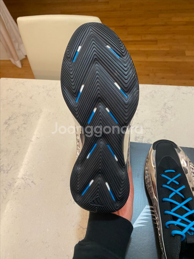 아디다스 AE1 285 농구화--8