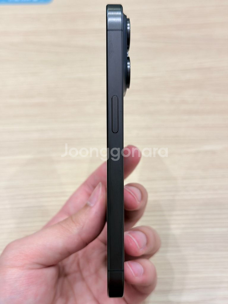아이폰 15 프로 256GB 블랙 티타늄--4